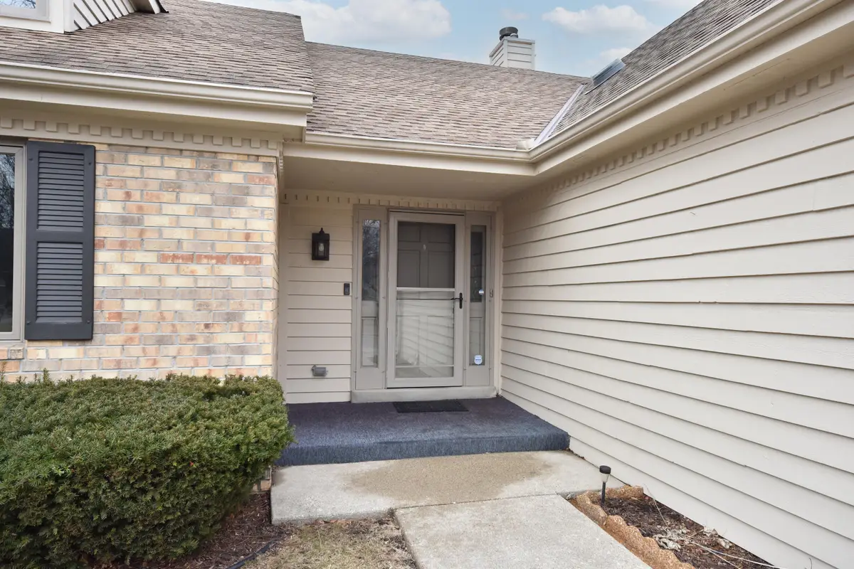 5458 Wild Cherry Cir, Greendale, WI 53129 - #1