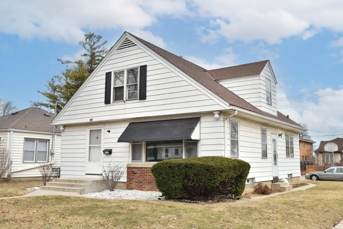 3520 N 77th St, Milwaukee, WI 53222 - #1