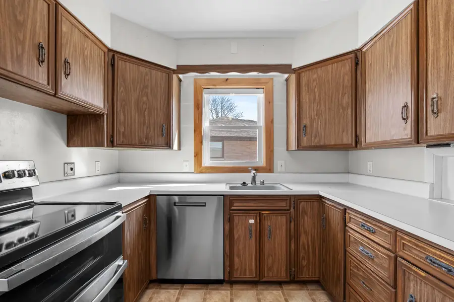 2014 Markham St, Manitowoc, WI 54220 - #2