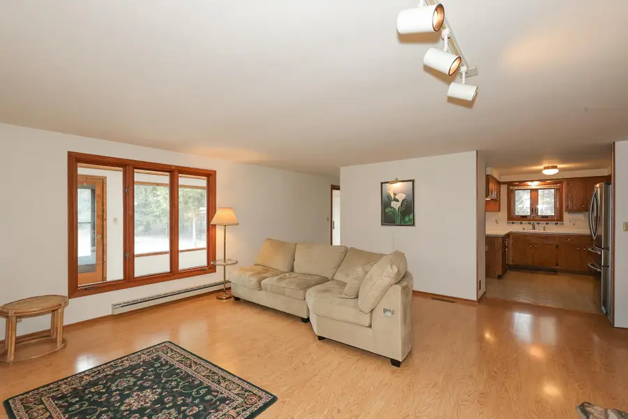 305 E Forest Hill Ave, Oak Creek, WI 53154 - #3