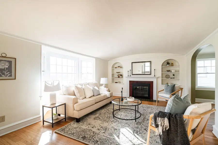 1753 Underwood Ave, Wauwatosa, WI 53213 - #3