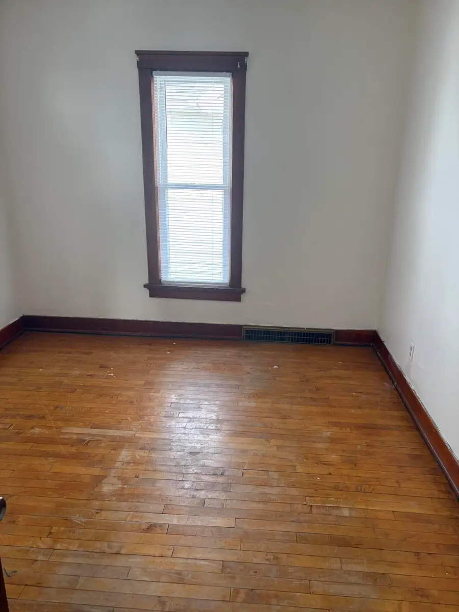 417 N 5th St, Manitowoc, WI 54220 - #2