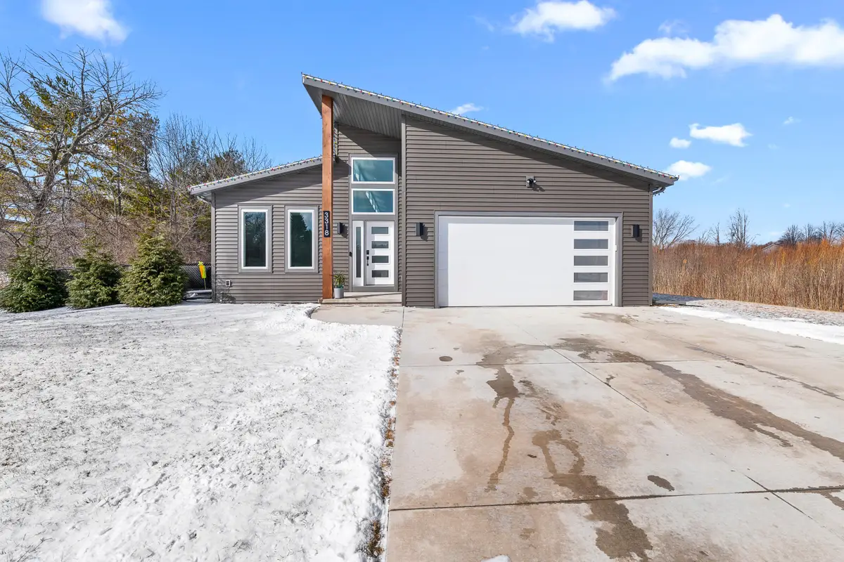 3318 Limerick Ln, Sheboygan, WI 53083 - #1