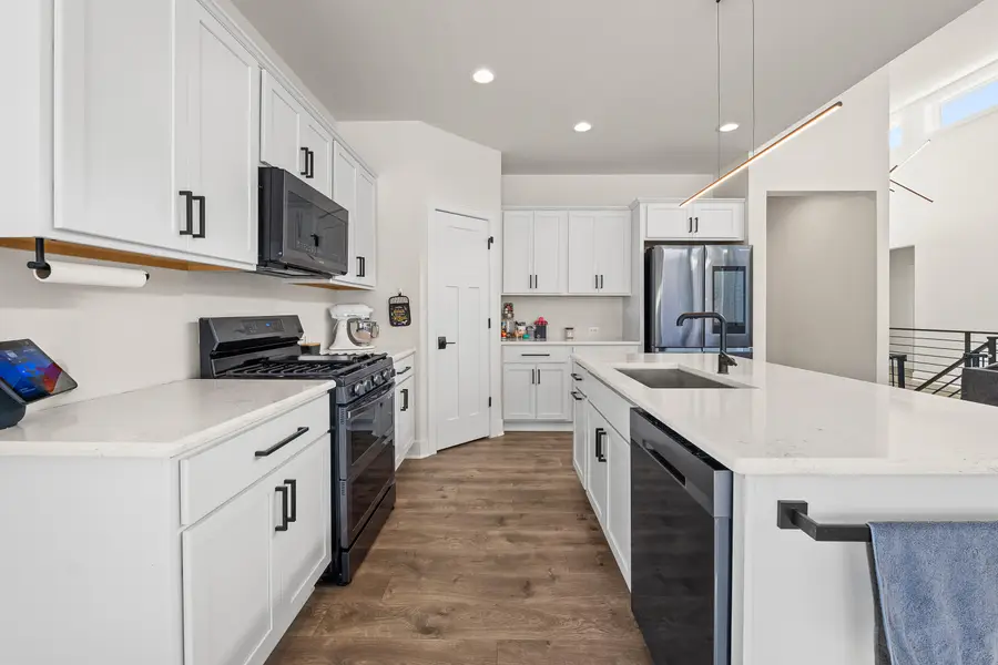 3318 Limerick Ln, Sheboygan, WI 53083 - #2