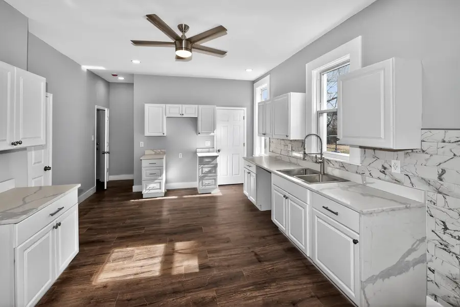 2356 N 1st St, Milwaukee, WI 53212 - #2