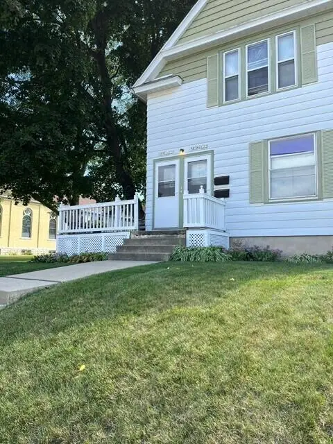 N89W16329 Cleveland Ave, Menomonee Falls, WI 53051 - #1