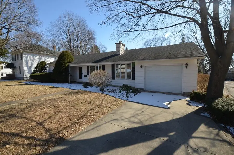 951 W Walworth Ave, Whitewater, WI 53190 - #2