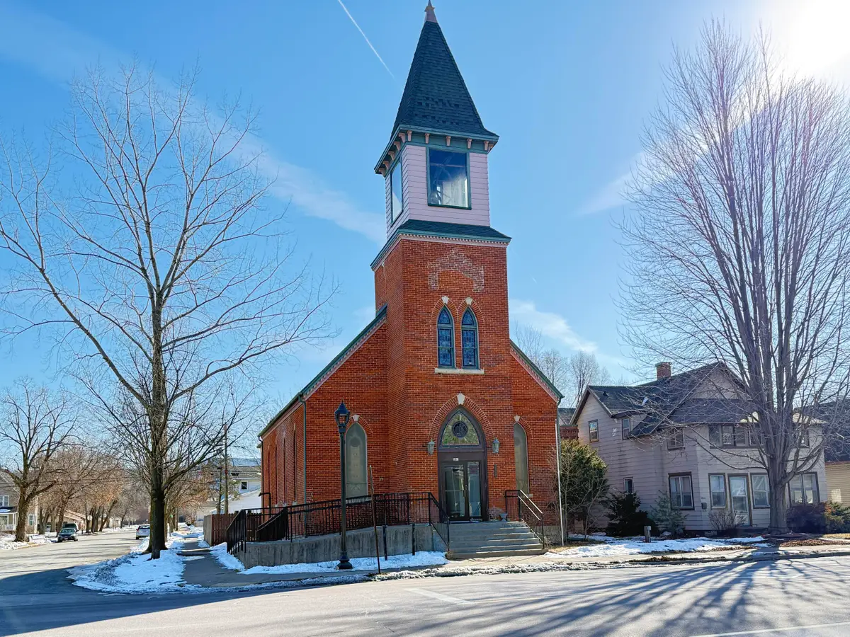 1452 George St, La Crosse, WI 54603 - #1