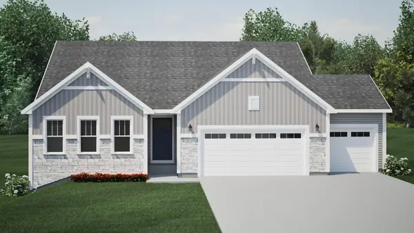 186 Sapphire Ln, Saukville, WI 53080