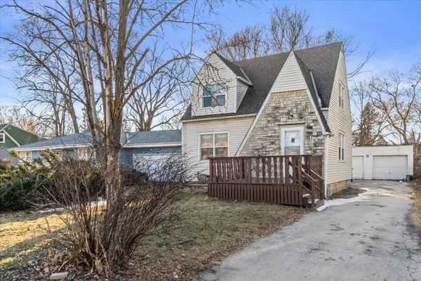 7083 N 43rd St, Milwaukee, WI 53209