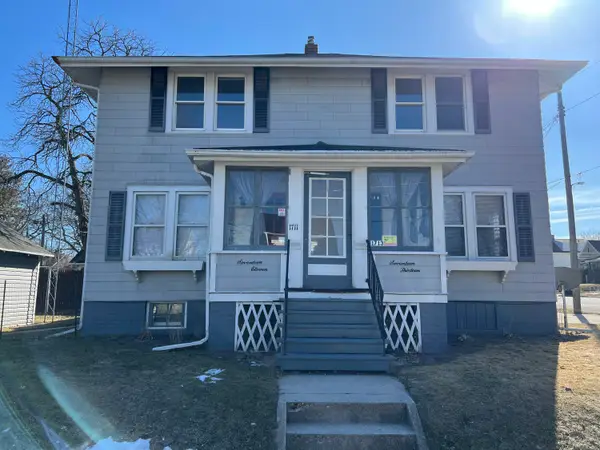 1711 Hamilton St, Manitowoc, WI 54220