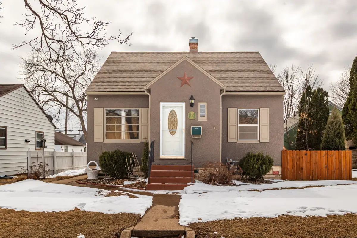 1918 Redfield St, La Crosse, WI 54601 - #1