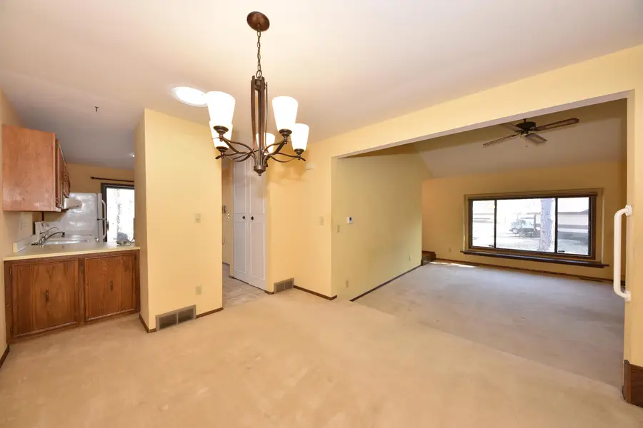 7801 W Heather Ave, Milwaukee, WI 53223 - #2