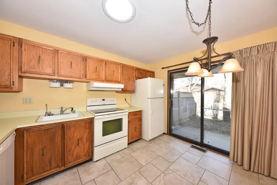 7801 W Heather Ave, Milwaukee, WI 53223 - #3