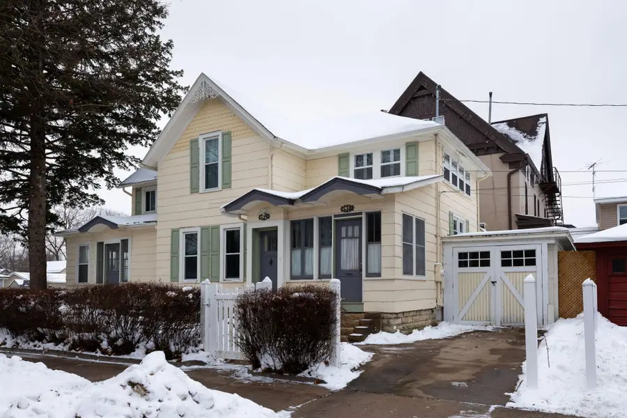 530 8th St St S, La Crosse, WI 54601 - #2