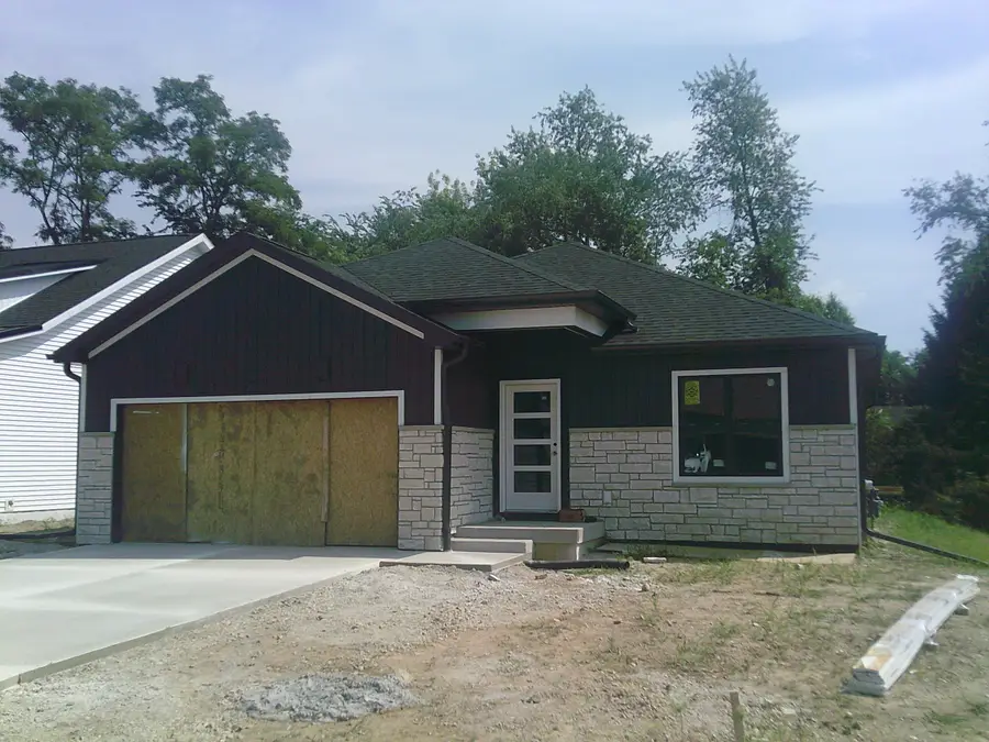 314 Evan Dr, Lake Geneva, WI 53147 - #2