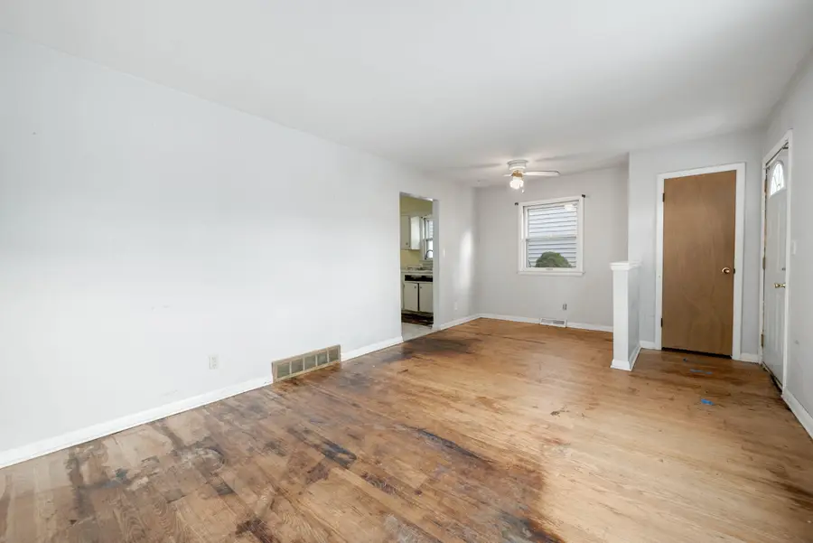 2030 S 77th St, West Allis, WI 53219 - #2