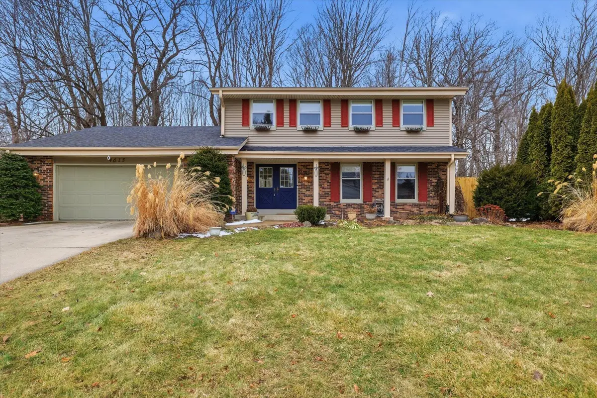 4615 S Camrose Ave, New Berlin, WI 53151 - #1