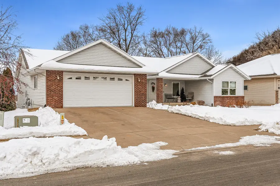 4301 N Mariah Dr, La Crosse, WI 54601 - #2