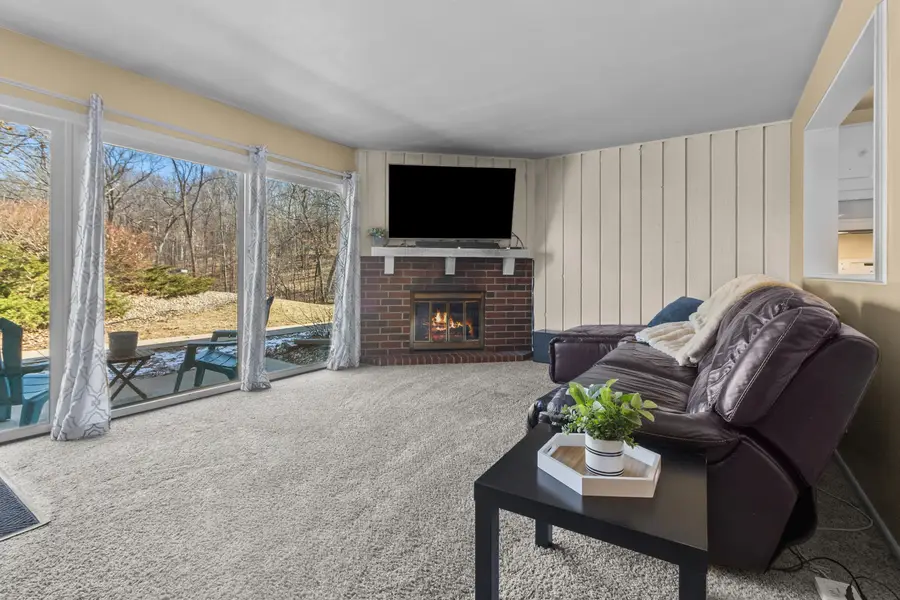 92 Red Chimney Rd, Geneva, WI 53147 - #2