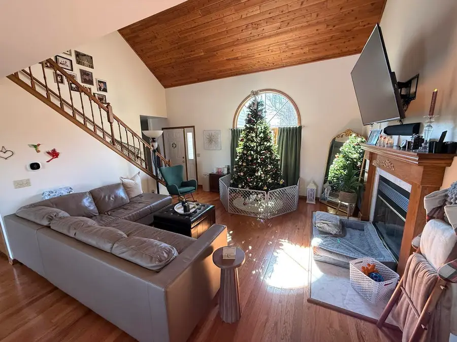 1318 Jefferson St, West Bend, WI 53090 - #3