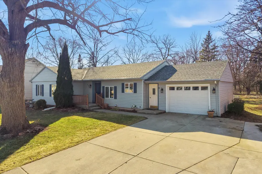 175 N Dries St, Saukville, WI 53080 - #2