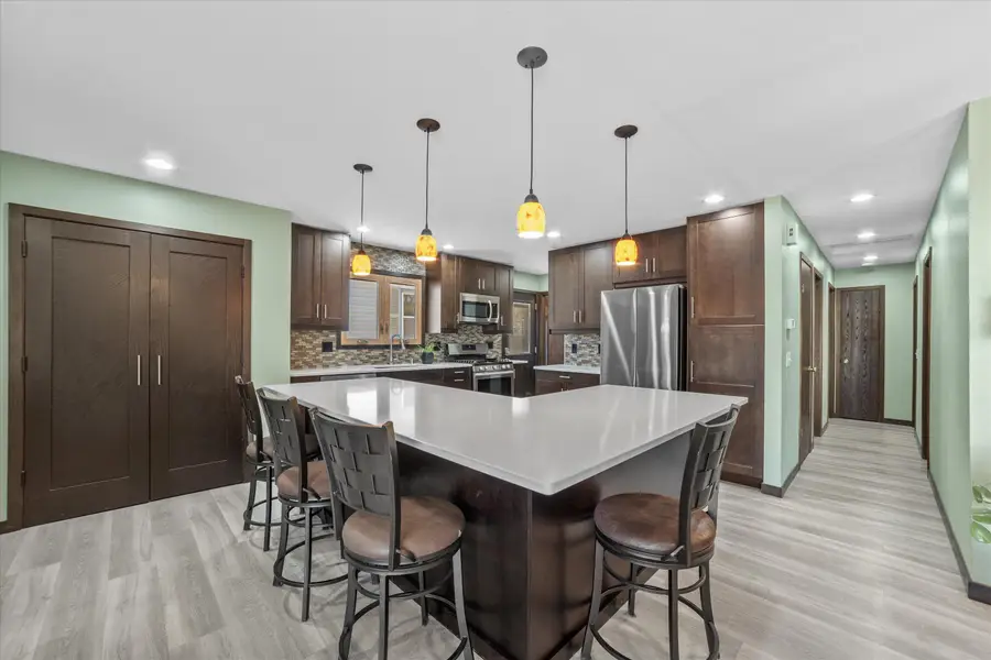 8613 W Schlinger Ave, West Allis, WI 53214 - #2