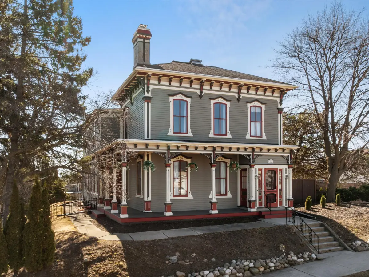 507 Washington Ct, Sheboygan, WI 53081 - #1