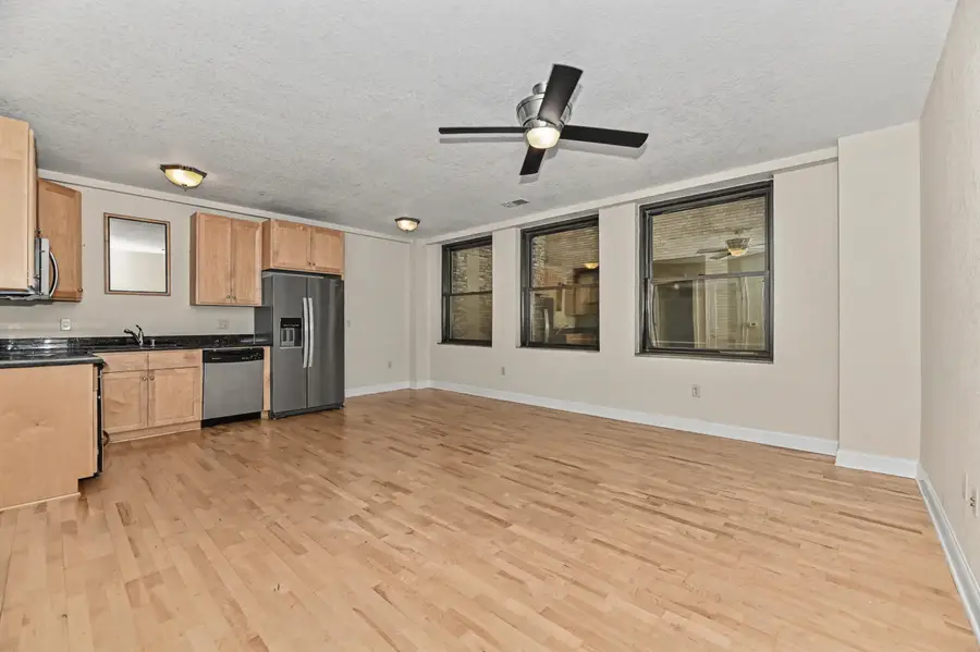 606 W Wisconsin Ave, Milwaukee, WI 53203 - #2