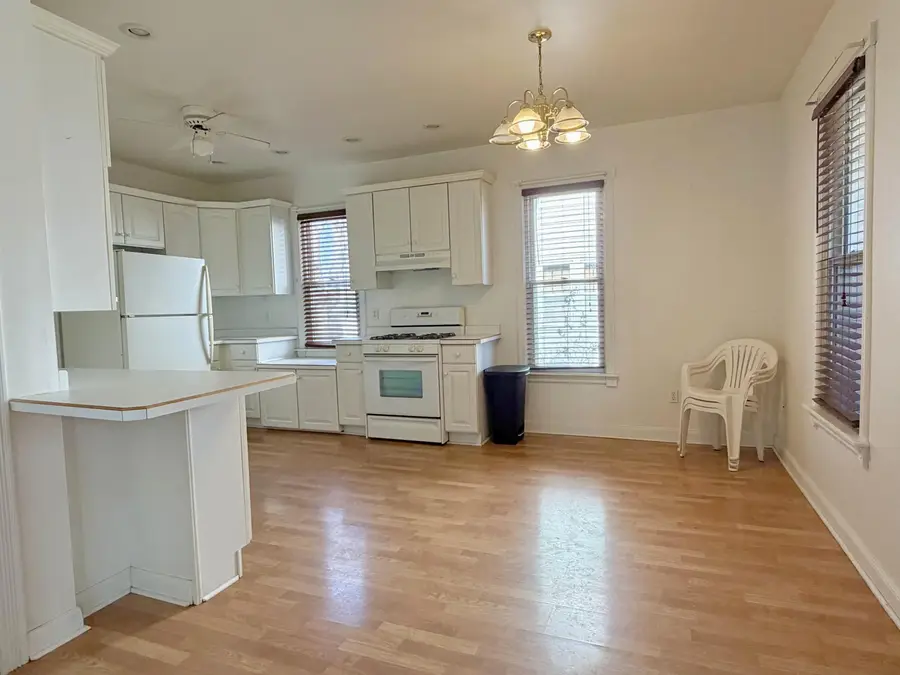 476 Linden St, Fond Du Lac, WI 54935 - #2