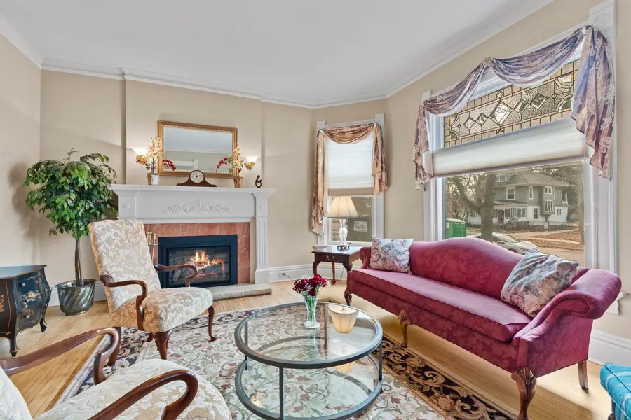 8100 W Chestnut St, Wauwatosa, WI 53213 - #2