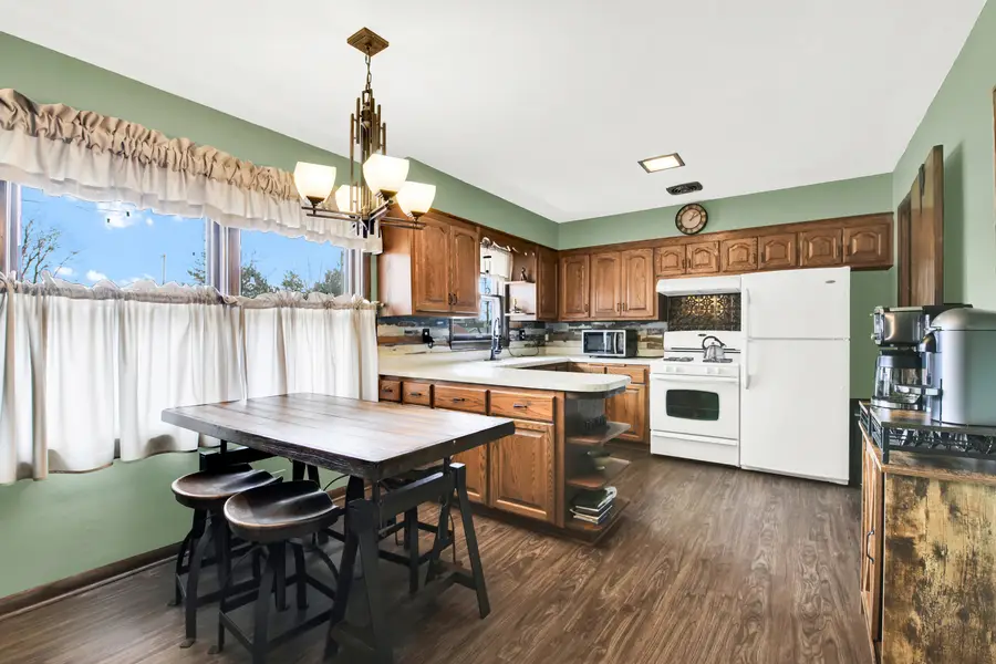 W144N4952 Stone Dr, Menomonee Falls, WI 53051 - #3