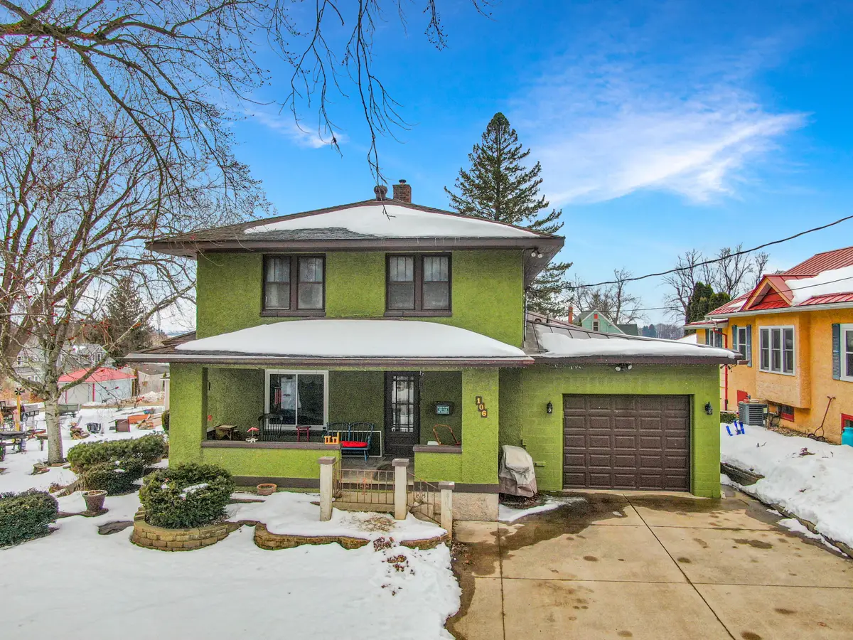 106 Oak St, Westby, WI 54667 - #1