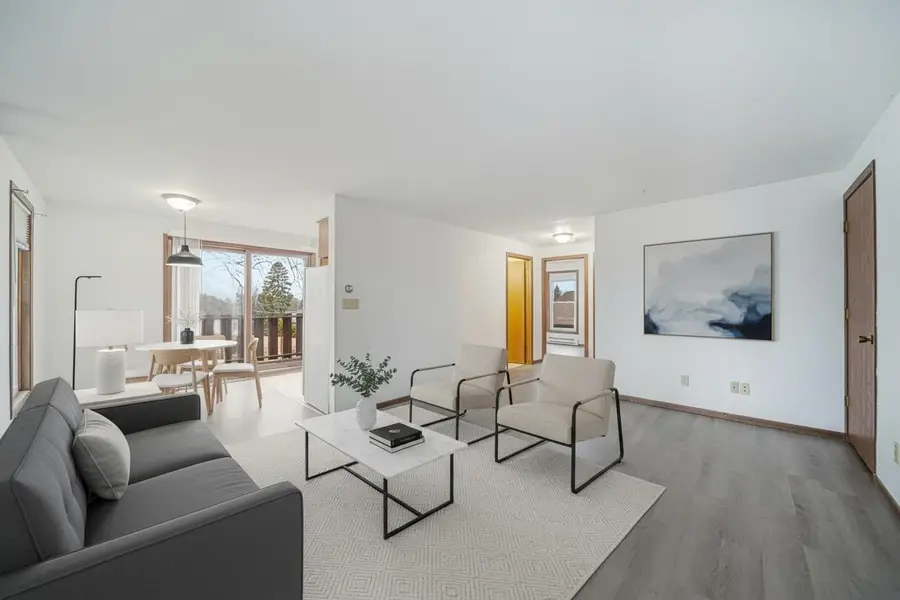 3901 Country Pl, Sheboygan, WI 53081 - #3