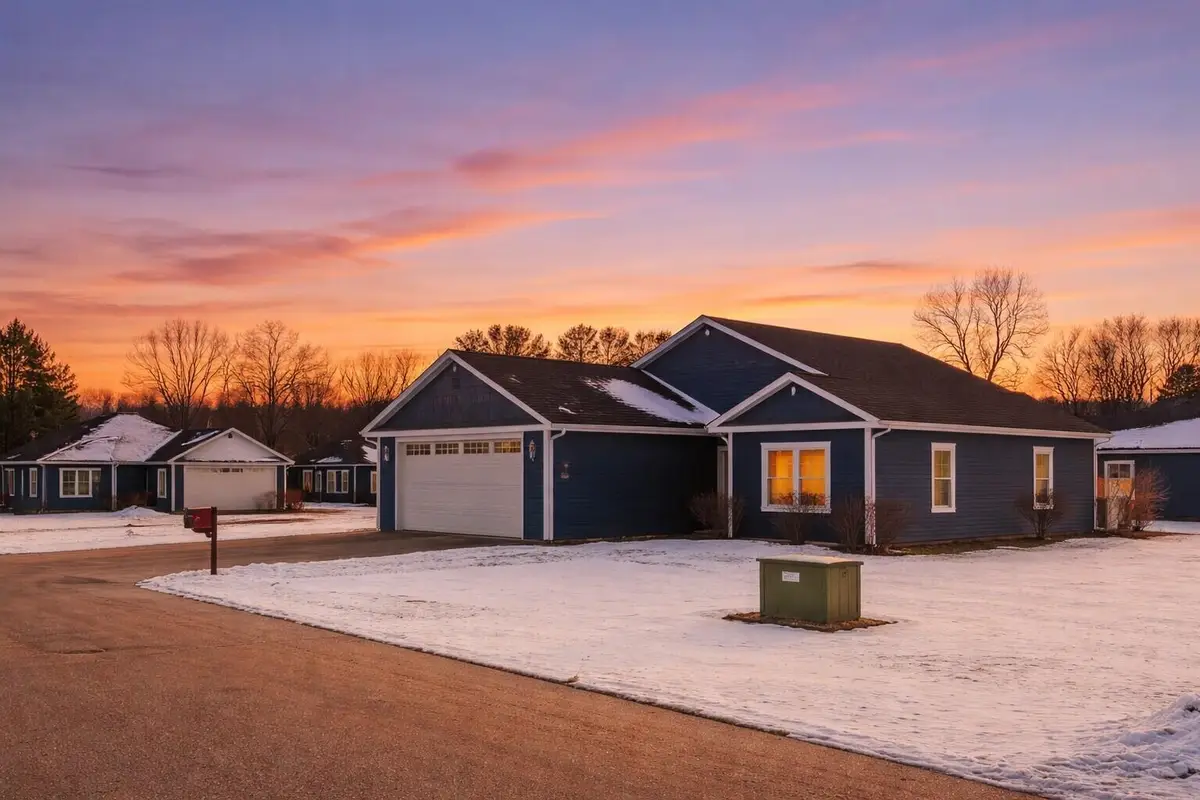 20153 Hammer Ave, Galesville, WI 54630 - #1