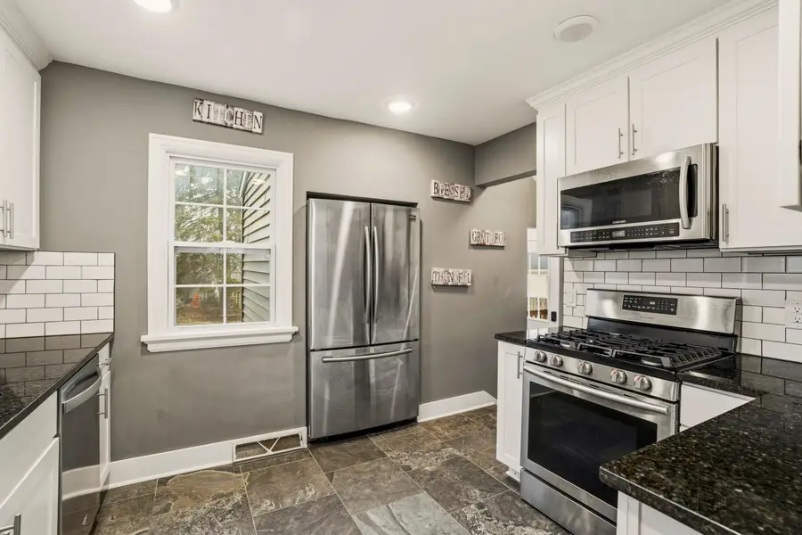 8724 W Mcmyron St, West Allis, WI 53214 - #3