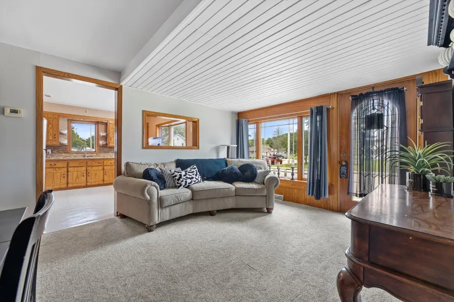 138 E Lehman St, Neosho, WI 53059 - #2