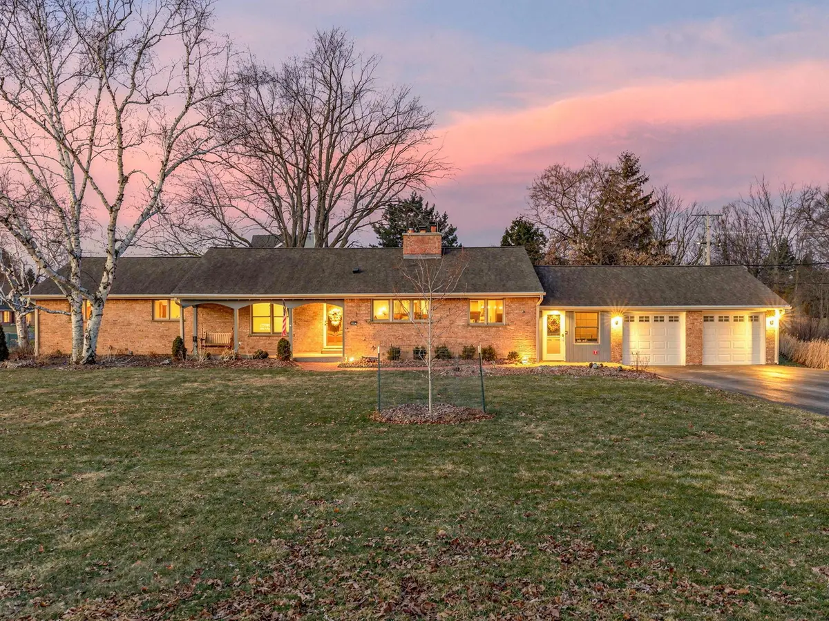 1245 Simon Dr, Brookfield, WI 53005 - #1