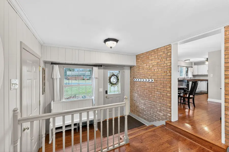 1245 Simon Dr, Brookfield, WI 53005 - #3