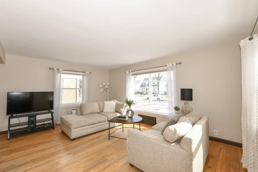 2515 N 71st St, Wauwatosa, WI 53213 - #3