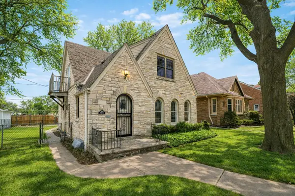 2951 N 70th St, Milwaukee, WI 53210