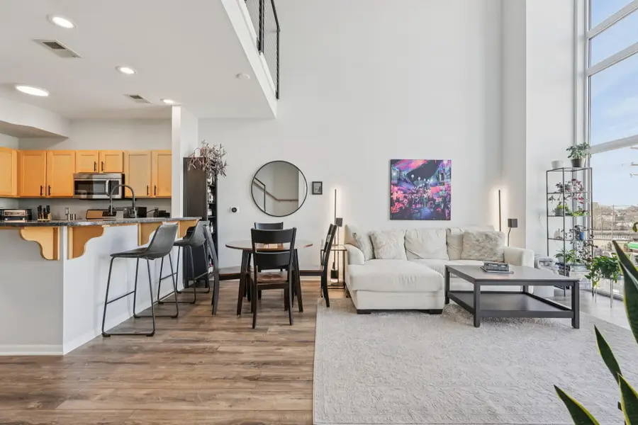 2121 S Kinnickinnic Ave, Milwaukee, WI 53207 - #2