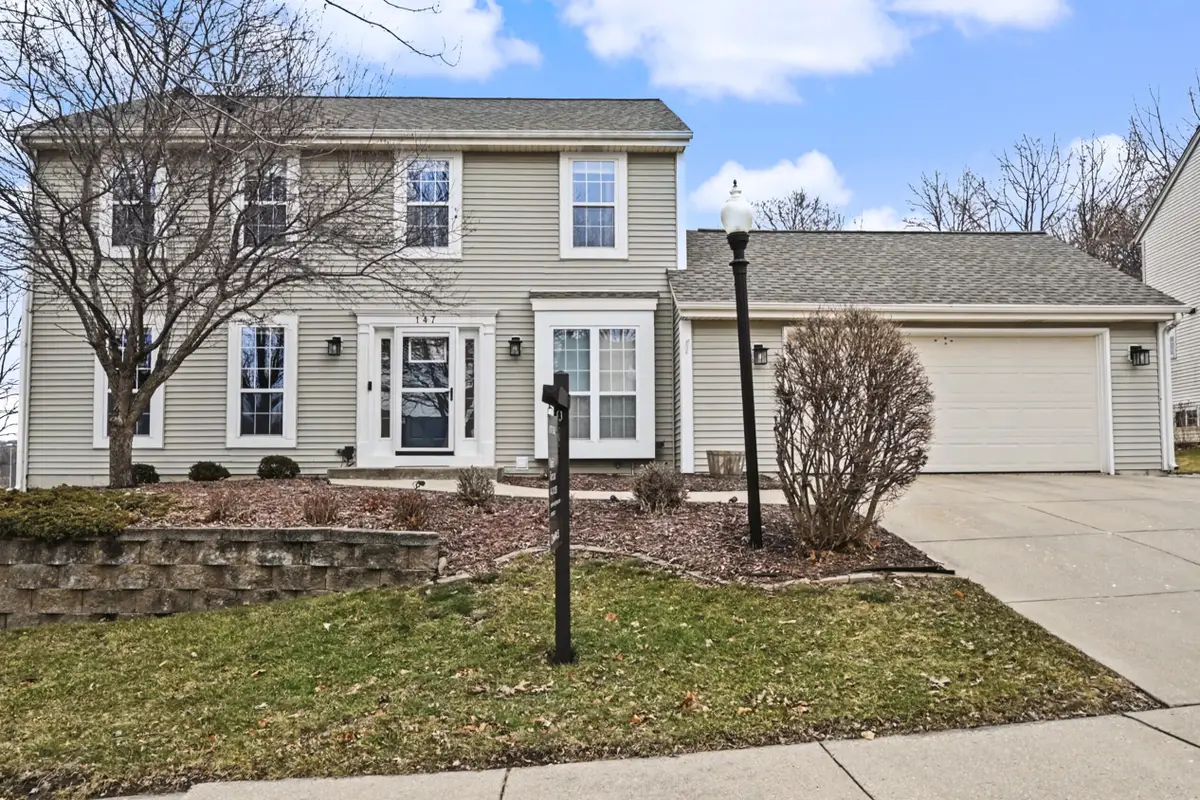 147 Manchester Dr, Waukesha, WI 53188 - #1