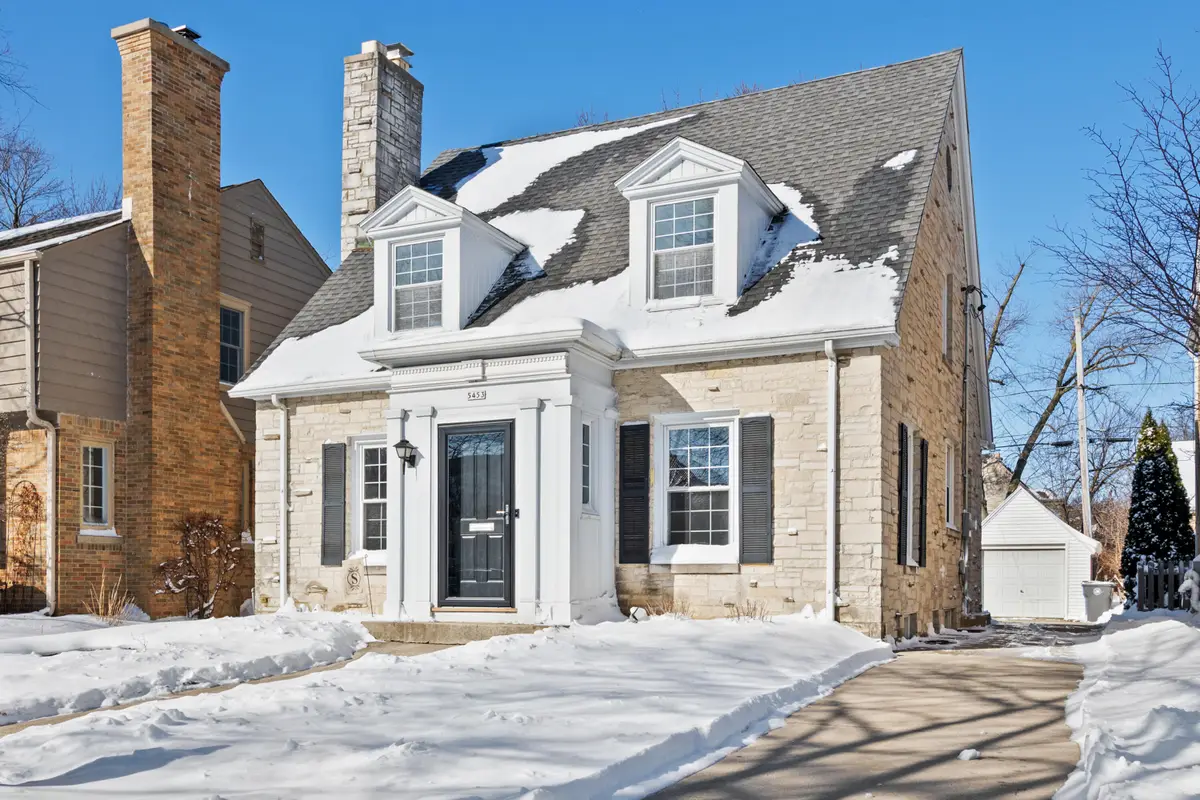 5453 N Shoreland Ave, Whitefish Bay, WI 53217 - #1