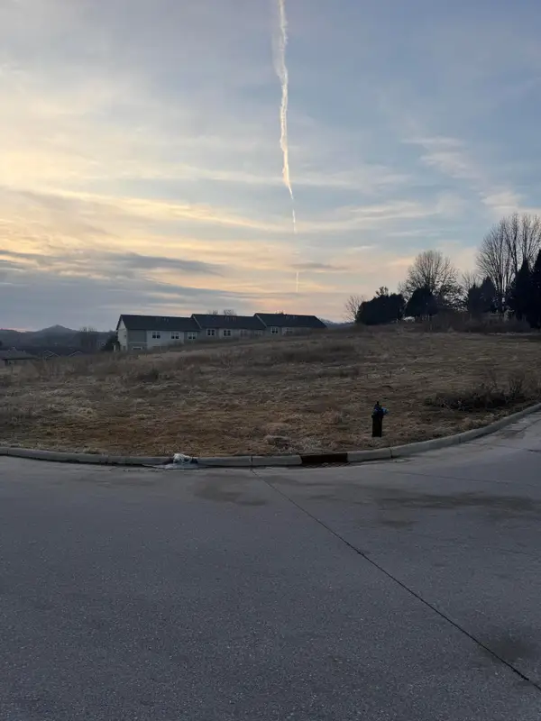 Lot 3 Brooke Elizabeth Dr, Onalaska, WI 54650