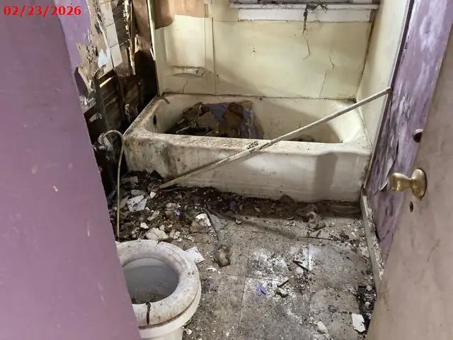 1012 W Hadley St, Milwaukee, WI 53206 - #3