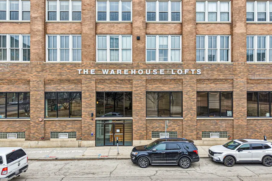 413 N 2nd St, Milwaukee, WI 53203 - #2