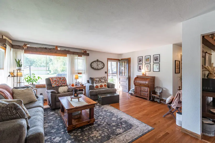 W4934 Mill St, Shelby, WI 54601 - #3