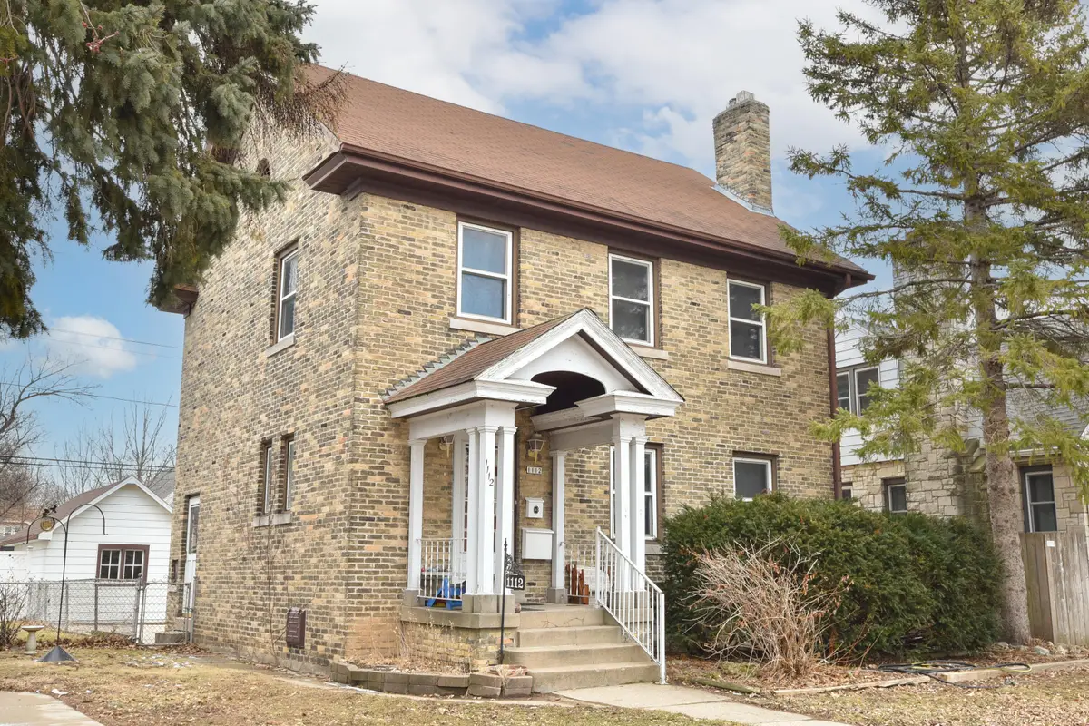 1112 S 77th St, West Allis, WI 53214 - #1