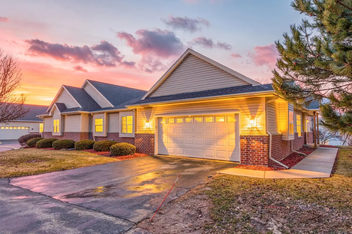 2832 E Somers Ct, Cudahy, WI 53110 - #1